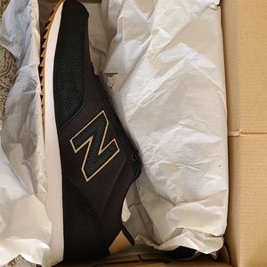 New Balance Classic